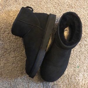 UGG mini boot
